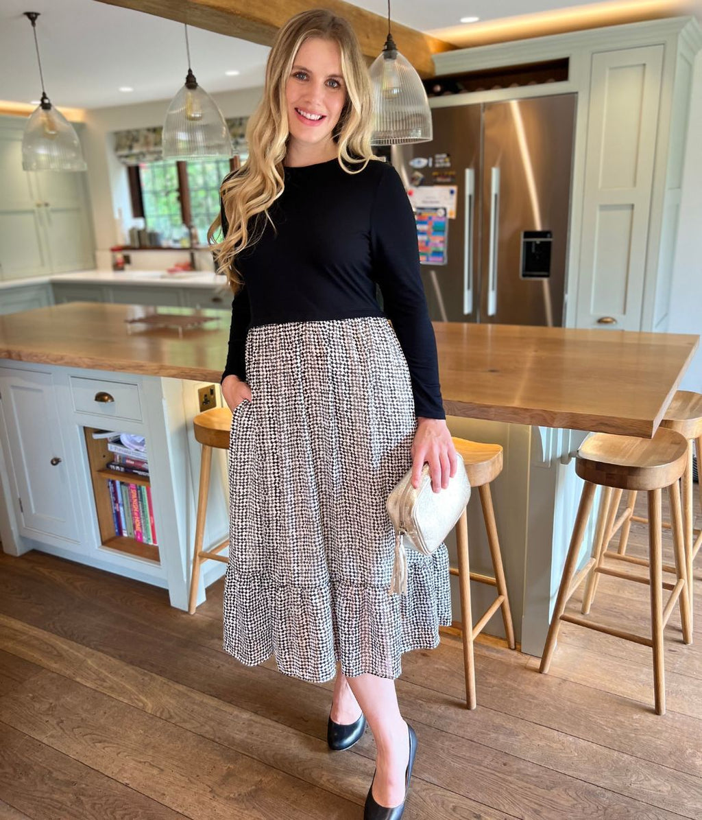 Monochrome Print Contrast Tiered Midi Dress